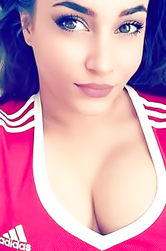 Busty girlfriend Katrina Maria