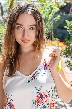 Busy Fingers porn pics gallery