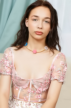 Amateur Lucia Grace Playing With Pink Vibe