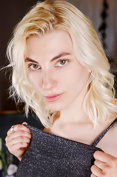 Thin Blondes Pink Pussy